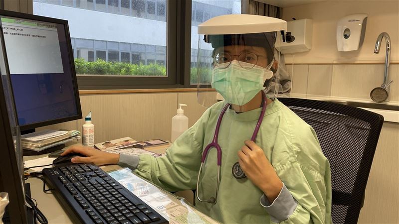 小孩發燒不見得要急診　1年齡層例外