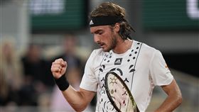 ▲西西帕斯（Stefanos Tsitsipas）苦戰五局，逆轉得勝。（圖／美聯社／達志影像）