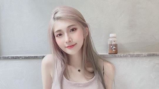 最強奶媽藍寶堅尼接送　真實身材全洩