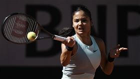 ▲英國網球甜心拉杜卡努（Emma Raducanu）法網止步次輪。（圖／美聯社／達志影像）