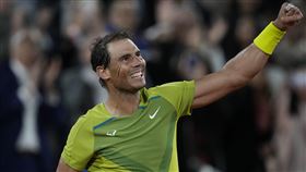 ▲納達爾拿下大滿貫賽生涯第300勝，挺進法網男單第3輪。（圖／美聯社／達志影像）