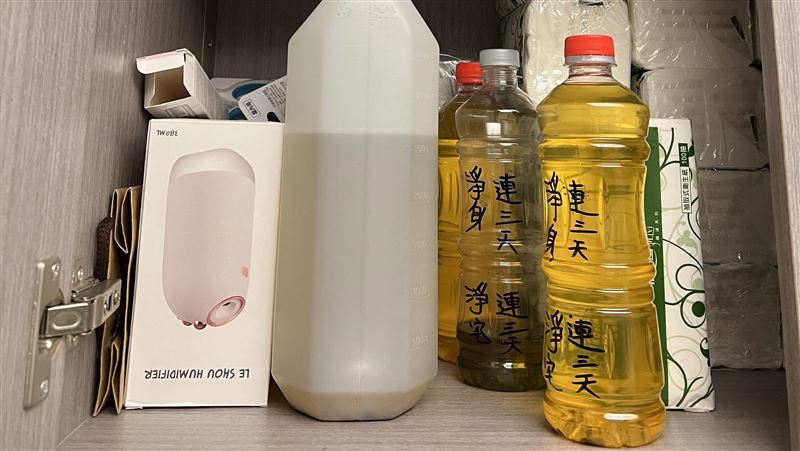 把尿當「聖水」拜神　女毒販求陽轉陰