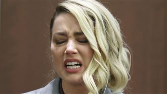 強尼戴普神隊友！一句話電翻安柏律師