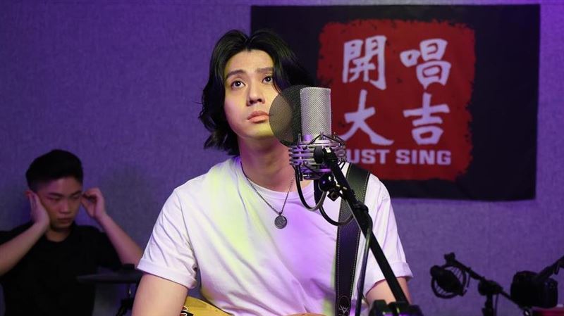 李玉璽確診「痰超黏」　喉嚨像被釘
