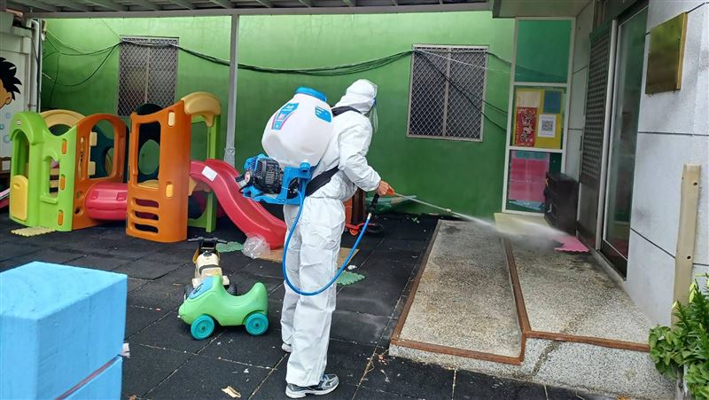 專家：幼兒防疫須回歸「類隔離措施」