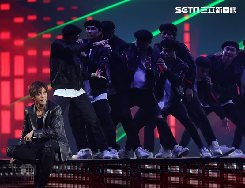 因為感情糾紛，導致形象受損暫停演藝工作的羅志祥，昨重返2022流行音樂獎頒獎典禮舞台演。（記者邱榮吉.楊澍/攝影）