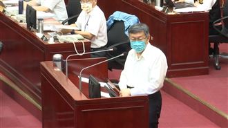 議員批「咳嗽還搭公車」　柯文哲妙回