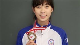 羅嘉翎奧地利公開賽摘銅台灣跆拳道代表隊這次由教練劉聰達領軍，在瑞典公開賽結束後，赴韓國移訓，再前往歐洲征戰，這次參加奧地利公開賽共獲得2金、2銅，其中，東京奧運跆拳道銅牌女將羅嘉翎（圖）在女子62公斤級拿下銅牌。（劉聰達提供）中央社記者黃巧雯傳真  111年5月30日