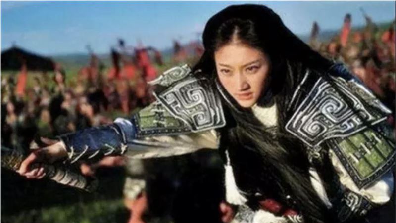 皇后帶兵打仗遭裸刑示眾！敵國臣超嗨