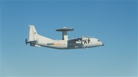 不爽美議員訪台？上空冒30架共機滋擾　數量排名今年第2/
空警-500型機(同型機)  翻攝自國防部