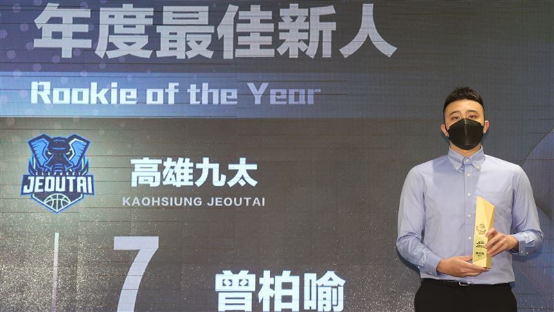 九太解散　新人王曾柏喻下一步怎麼走