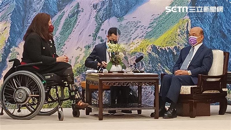 會見蘇揆　美參議員：台美是對等關係