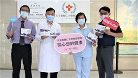 醫材代理商博而美日前捐贈血氧機、護目鏡等防疫相關醫材設備給輔大醫院、臺南市立安南醫院。（圖／業者提供）