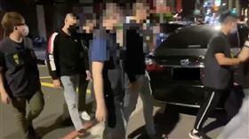 擄人勒贖200萬！西門町爆警匪槍戰