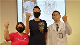 中國附醫，小腸移植手術，中南部第一例，類結節纖維瘤，暴瘦，醫師許士超(圖／中國附醫提供)