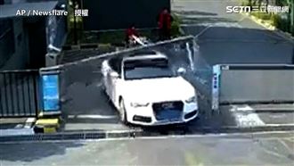 三寶女倒車撞護欄　急求救尪後續超慘