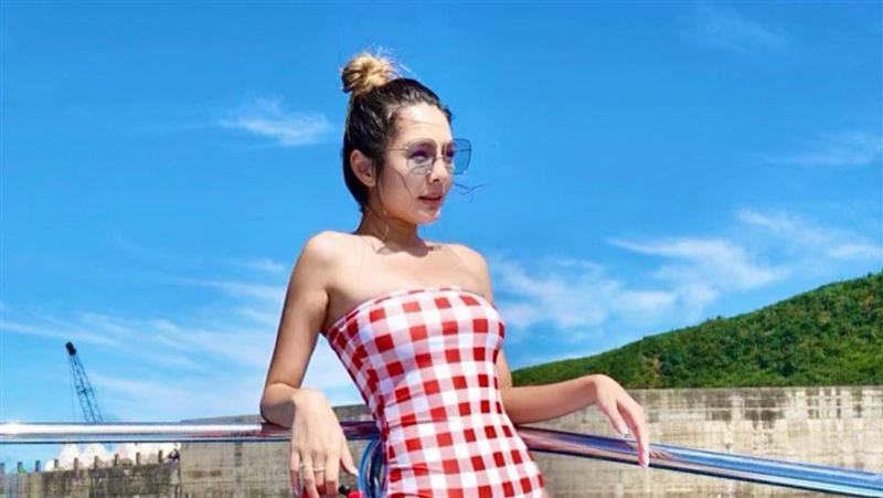 美胸撐爆比基尼　國光女神洩大片肉色