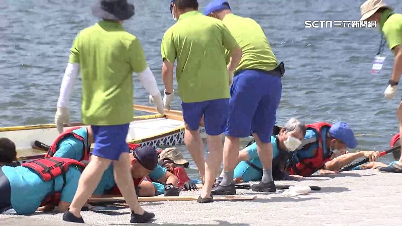 端午龍舟賽！新北長青組首參戰就翻船