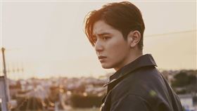 山田凉介目睹工作人員遭施暴。（圖／翻攝自《怪獸死了怎麼辦》官方推特）