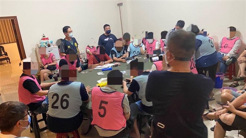 砸6萬租豪宅！一週就遭特警翻牆攻堅