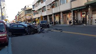 新／鳳山車禍竟扯出男子藏毒遭警查獲