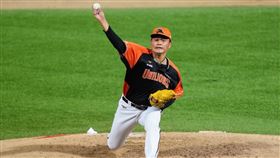 ▲統一獅投手潘威倫投出生涯第3萬顆球。（圖／統一獅提供）