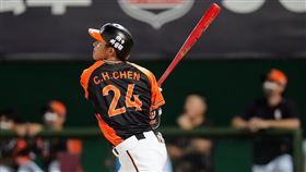 ▲統一獅陳傑憲10局上敲出致勝轟。（圖／統一獅提供）