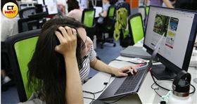 「異常疲倦」刷牙如廁都好累　20歲女乾脆包尿布度日（圖／CTWANT）僅限該新聞使用