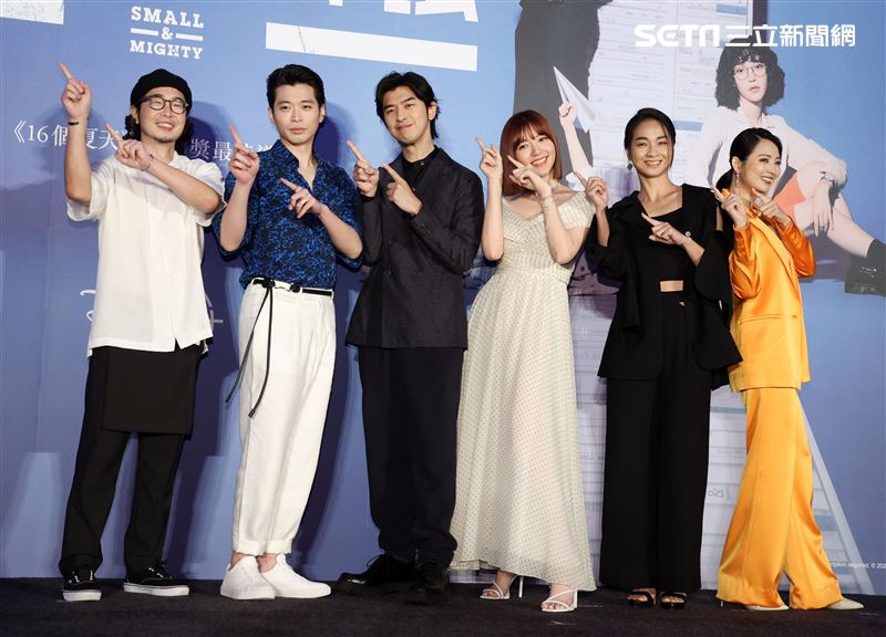 陳柏霖、郭雪芙、侯彥西、阿喜（林育品）、陳雪甄、許富翔導演出席isney  首部原創台劇「正義的算法」發布記者會，。（記者邱榮吉/攝影）