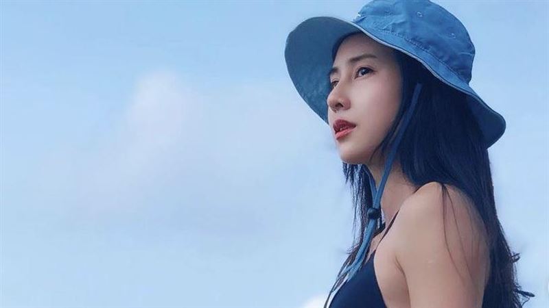 全明星女神海上曬美尻　火辣視角曝光