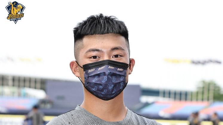 上次連球都碰不到　陳統恩竟敲再見安