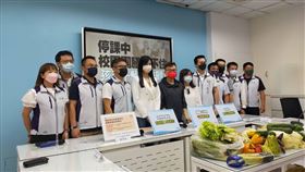 國民黨團召開「停課中 校園團膳撐不住 孩子午餐誰來顧？」記者會（圖／國民黨團提供）
