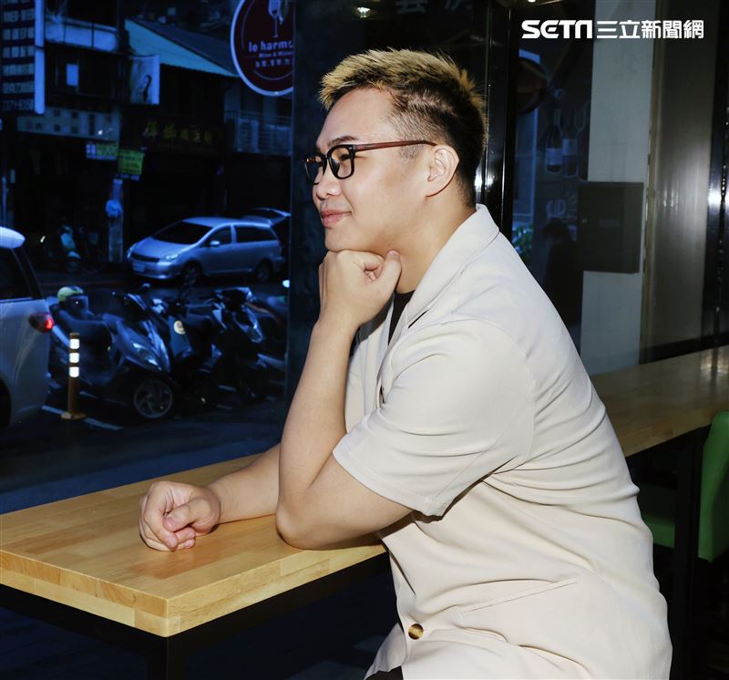 那那大師三立新聞網專訪。（記者邱榮吉/攝影）