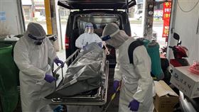 0607車上入殮(李濂淞提供)