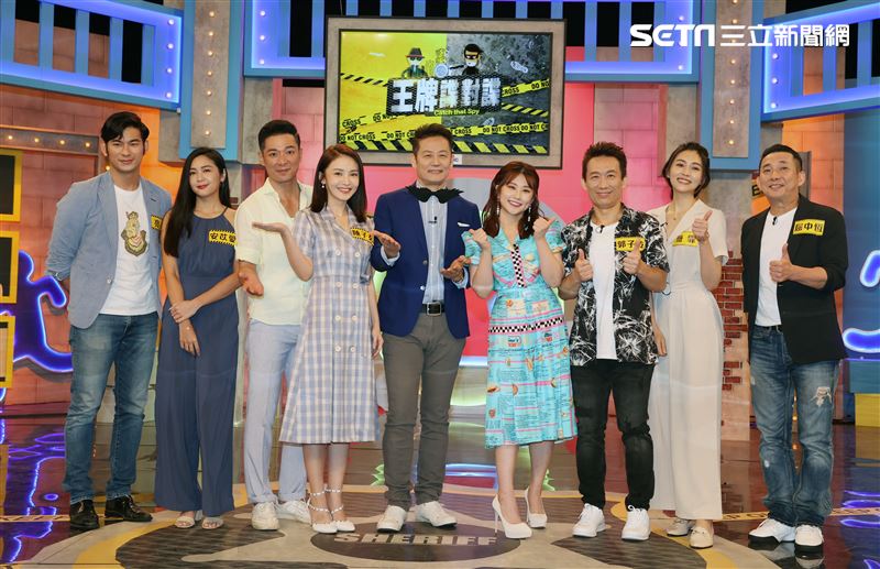 徐乃麟、焦凡凡主持新節目「王牌諜對諜」，來賓：郭子乾、屈中恆、瑭菲。（記者邱榮吉/攝影）