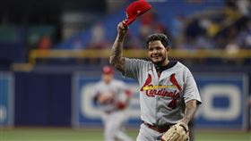 ▲莫里納（Yadier Molina）客串投手飆出生涯首K。（圖／美聯社／達志影像）