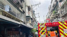 新北市，泰山，明志路，火警，婦人，攀爬，逃生