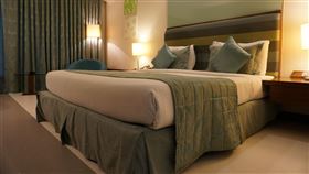 房間床尾巾（圖／Pixabay）