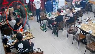 中國噁男騷擾不成圍毆女　竟往死裡打
