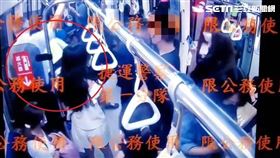 北市林男搭捷運時口罩不戴好，還在車廂大聲放音樂，警方施以保護管束。（圖／翻攝畫面）