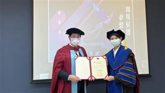 戴資穎變「戴博士」獲學位　教授點評