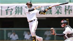 前統一獅外野手方昶詠挑戰台鋼測試會。（圖／台鋼雄鷹提供）