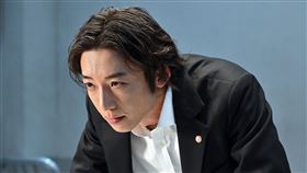 《INVISIBLE》高橋一生、柴崎幸。（圖／friDay影音提供）