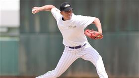 2013年中職勝投王、前悍將投手林晨樺。（圖／台鋼雄鷹提供）