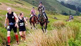 ▲（圖／翻攝自Man versus Horse臉書）