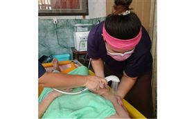 ▲永信社會福利基金會到宅沐浴服務（圖／業者提供）