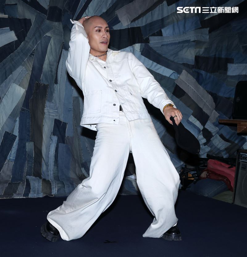 YELLOW黃宣「DEAD OR ALIVE」首場演唱會記者會。（記者邱榮吉/攝影）