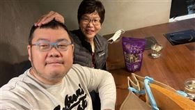 四叉貓日前和蔡壁如一起吃飯。（圖／翻攝四叉貓劉宇臉書）