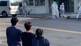 ▲中華民國殯葬儀商業同業公會全國聯合會 車上入殮 棺材 大體 遺體 確診死亡 亡者 喪事 來不及見最後一面（圖／李濂淞理事長提供）