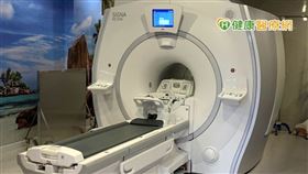 高階正子暨磁振同步掃描整合系統 (簡稱：PET-MR)